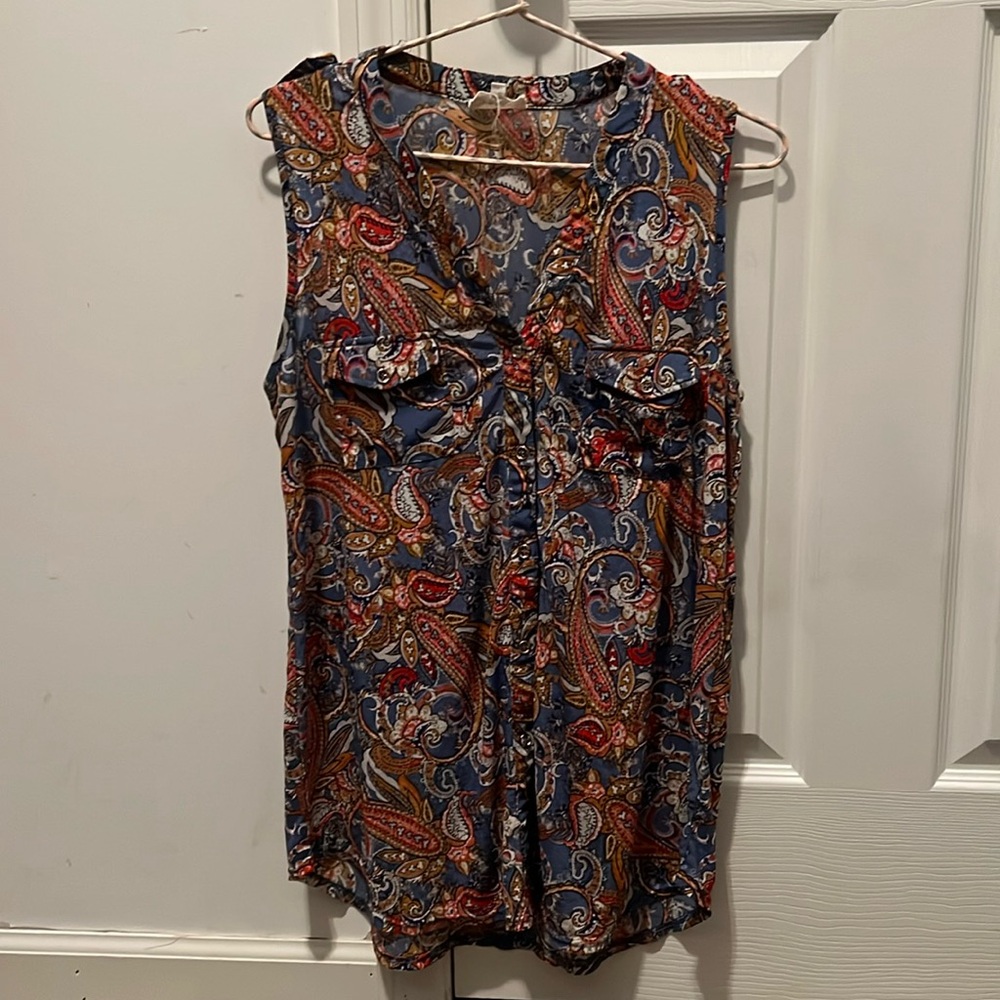 Sleeveless paisley, design, shirt, size medium